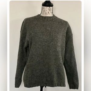 J Crew Women’s Gray Wool Sweater Size Medium